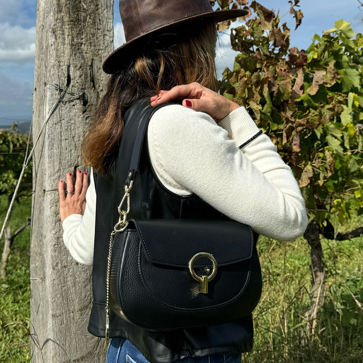 Borsa a Spalla con Tracolla VIAVERDI in Pelle Blu Made in Italy linea Montalcino
