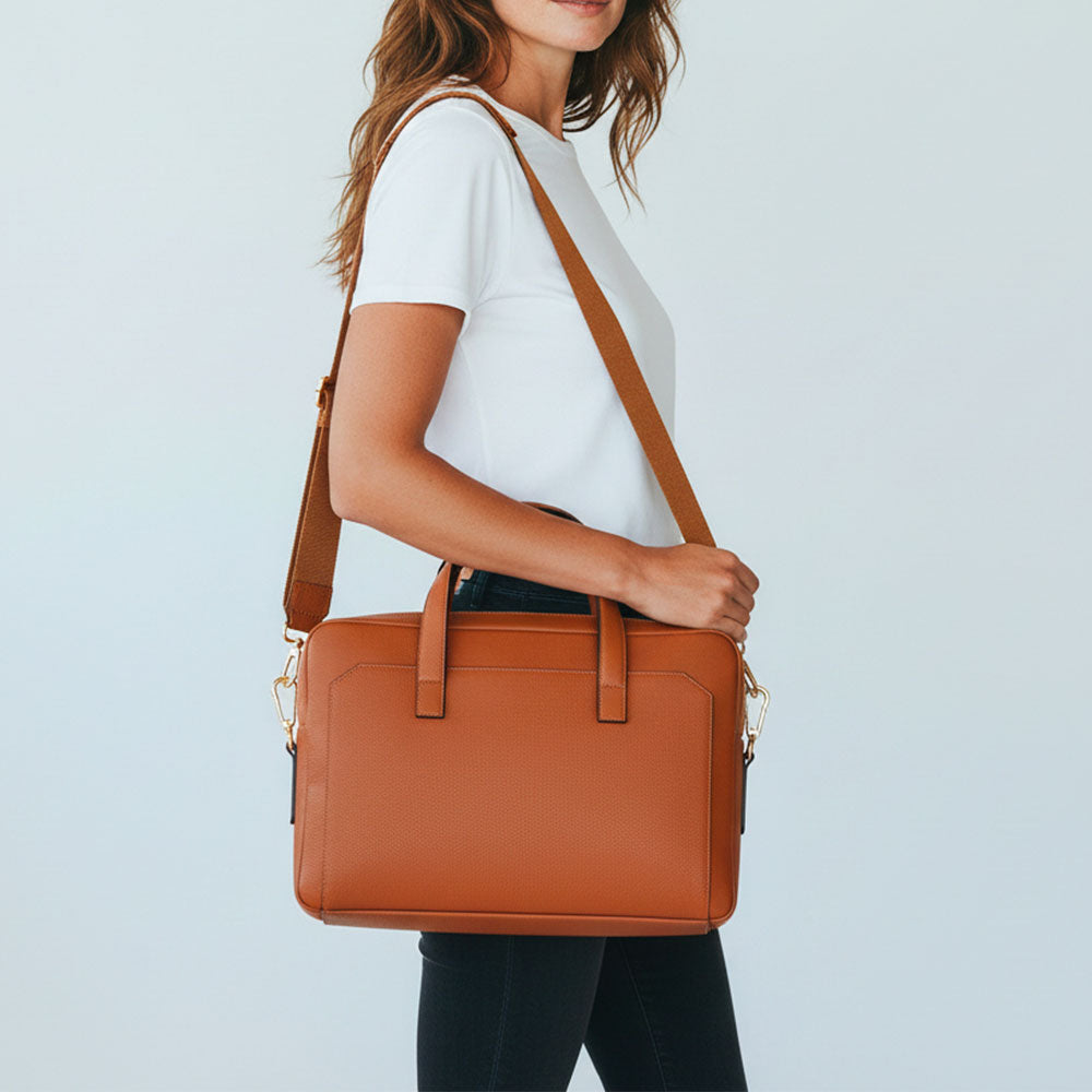 Borsa Business in Pelle Color Cuoio VIAVERDI Made in Italy - Porta Pc 15.6