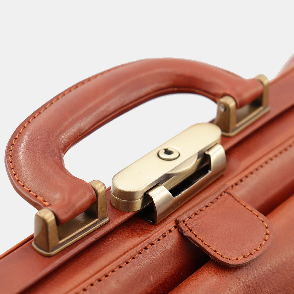 Classic Doctor's Bag in Tan Leather VIAVERDI Made in Italy Florence line
