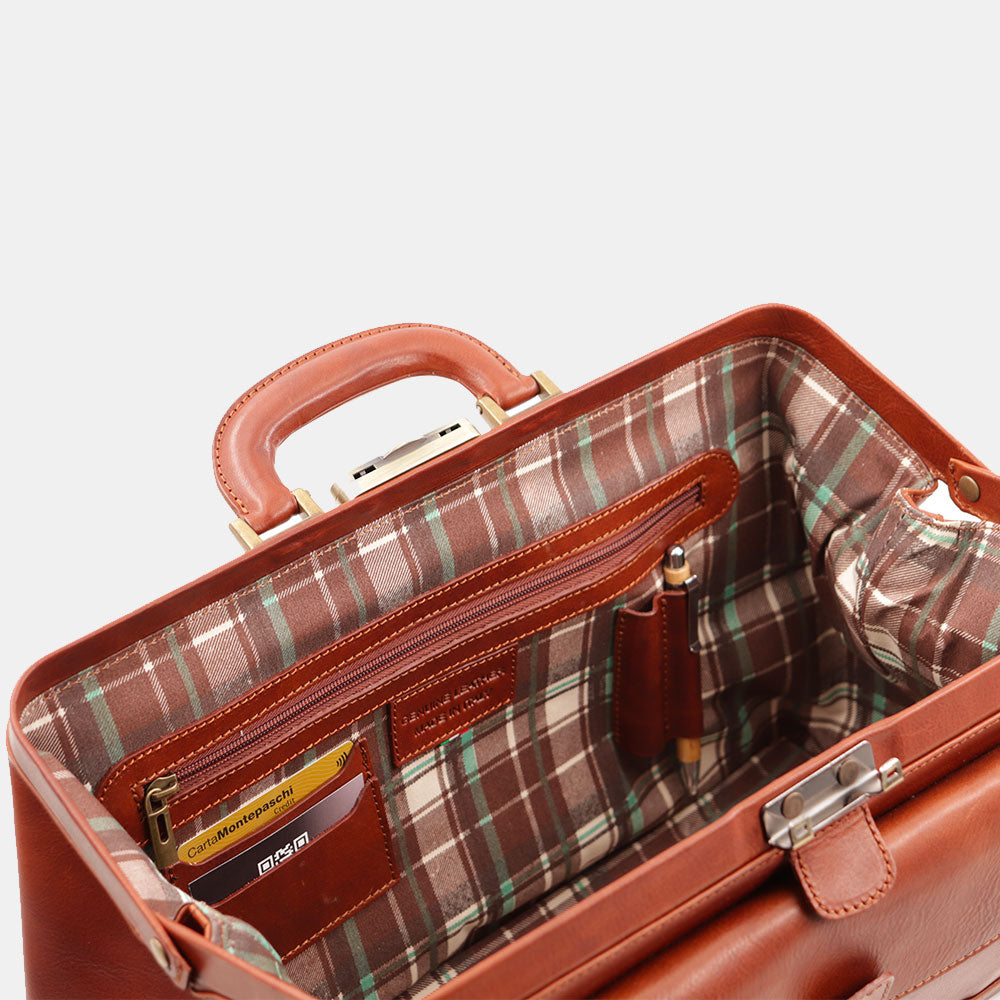 Classic Doctor's Bag in Tan Leather VIAVERDI Made in Italy Florence line