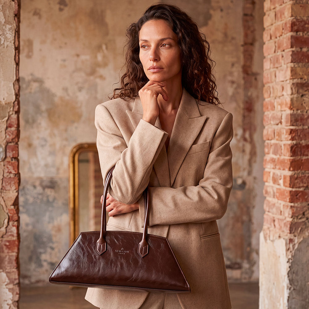 Shoulder Bag in Dark Brown Leather Made in Italy – Line Firenze