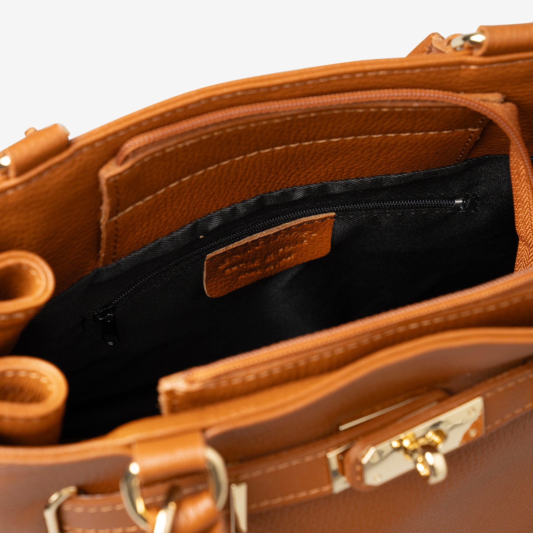 Borsa a Mano con Tracolla VIAVERDI in Pelle color Cuoio Made in Italy linea Artimino