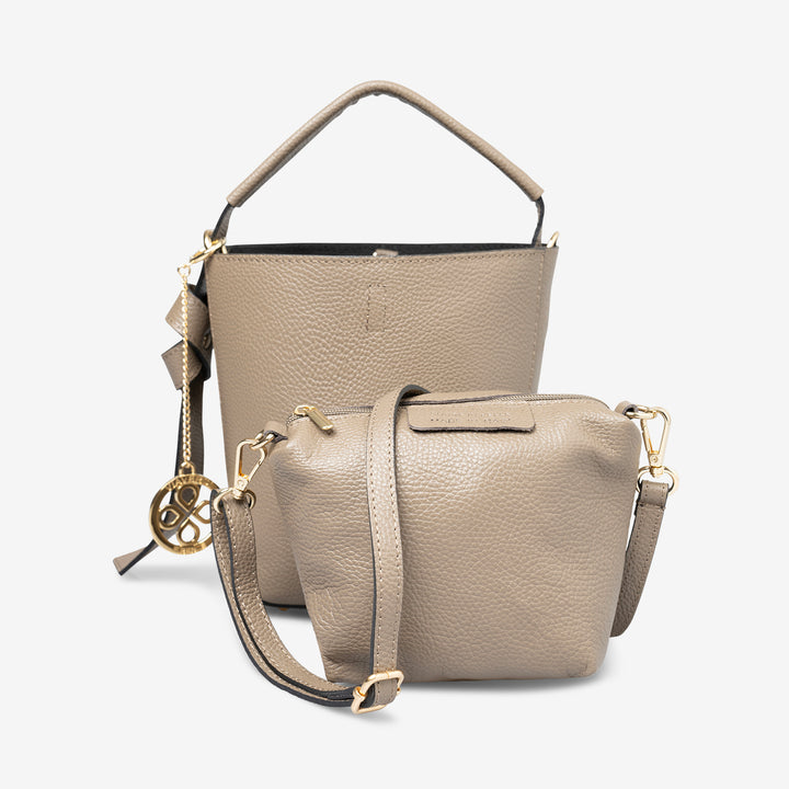 VIAVERDI Beuteltasche mit Schultergurt und Clutch aus taupefarbenem Leder, hergestellt in Italien, Pienza-Linie