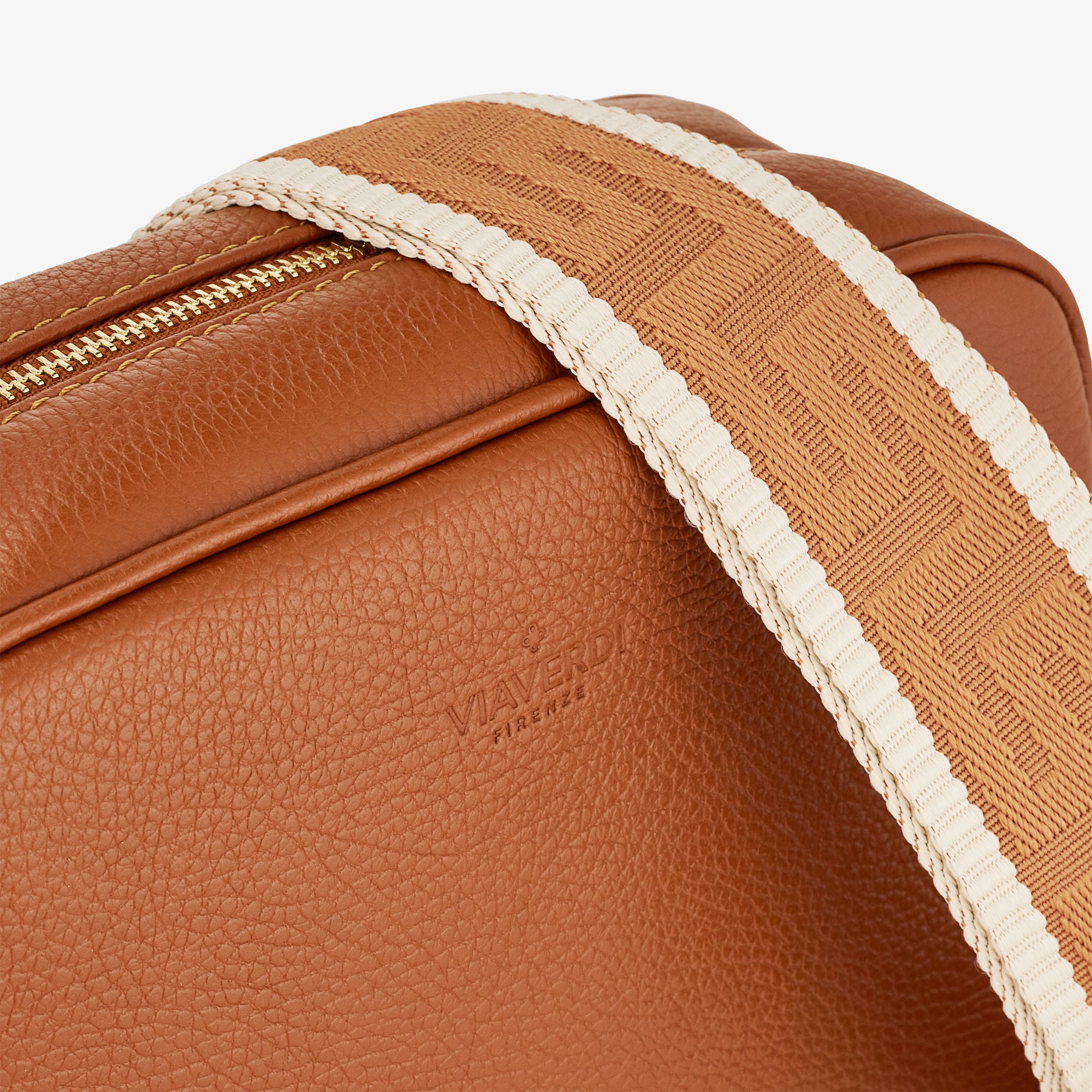 Borsa Camera Bag Media in Pelle Marrone con Tracolla VIAVERDI Made in Italy