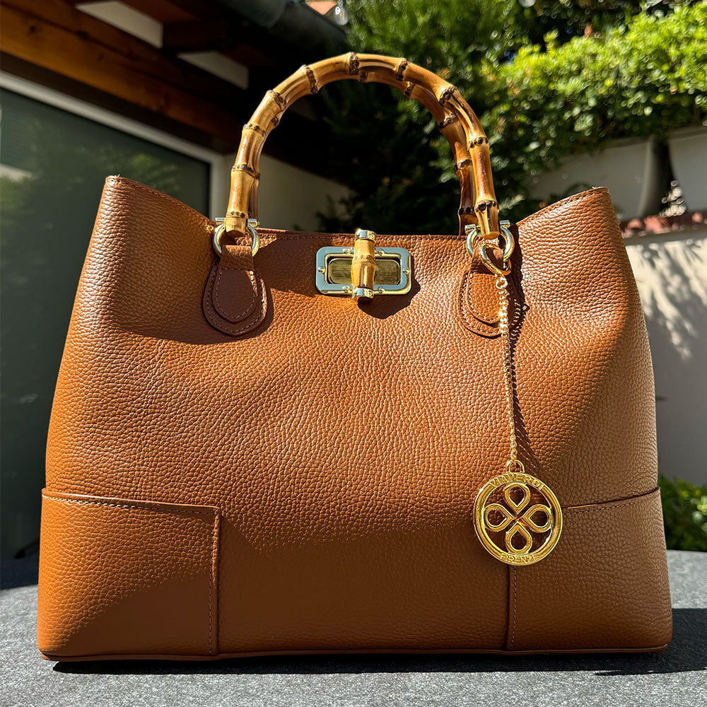 Borsa Grande VIAVERDI in Pelle color Cuoio Made in Italy linea Volterra