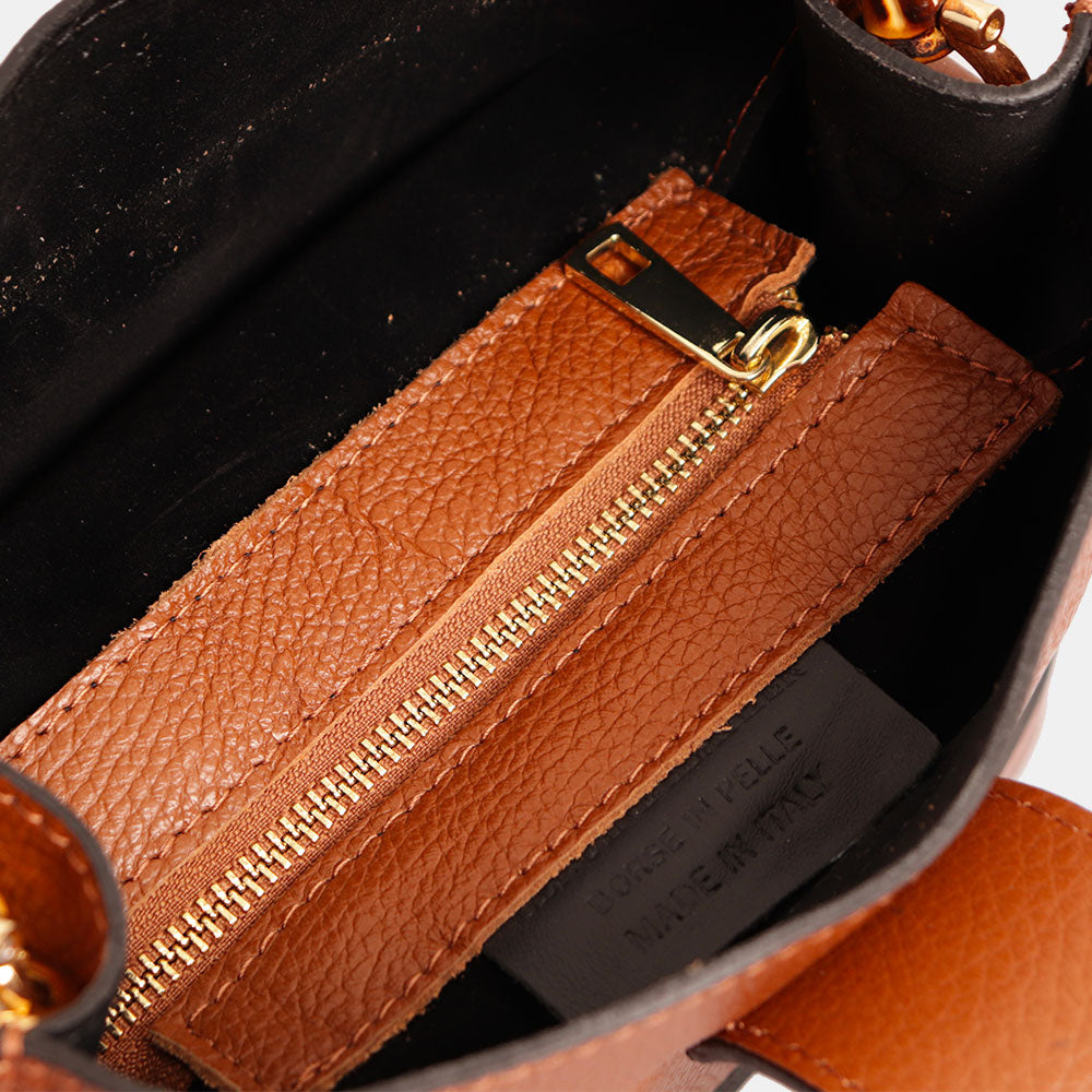 Borsa Secchiello Piccola VIAVERDI in Pelle color Cuoio Made in Italy linea Volterra