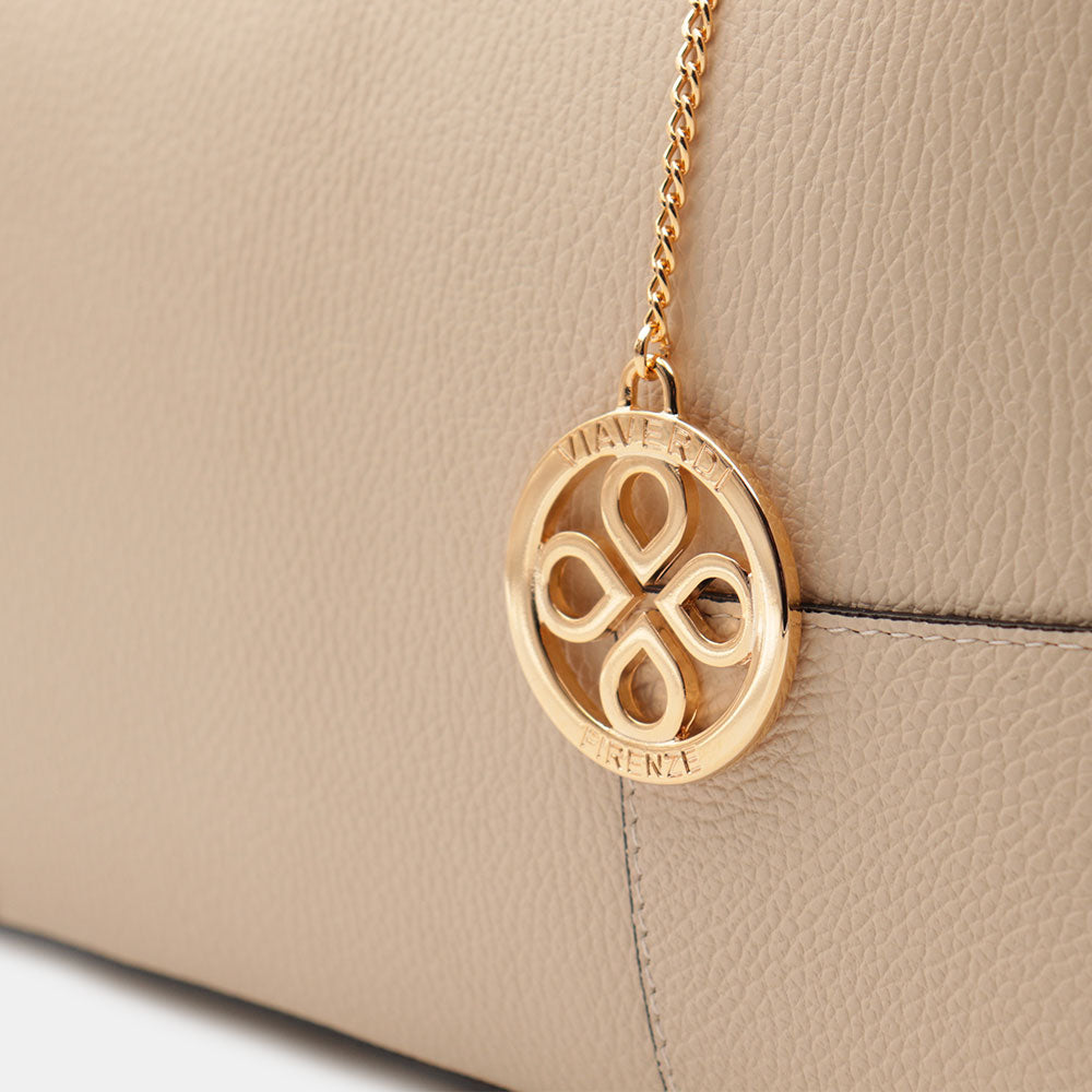 Große Damen-Handtasche VIAVERDI aus hellbeigem Leder Made in Italy Linie Volterra