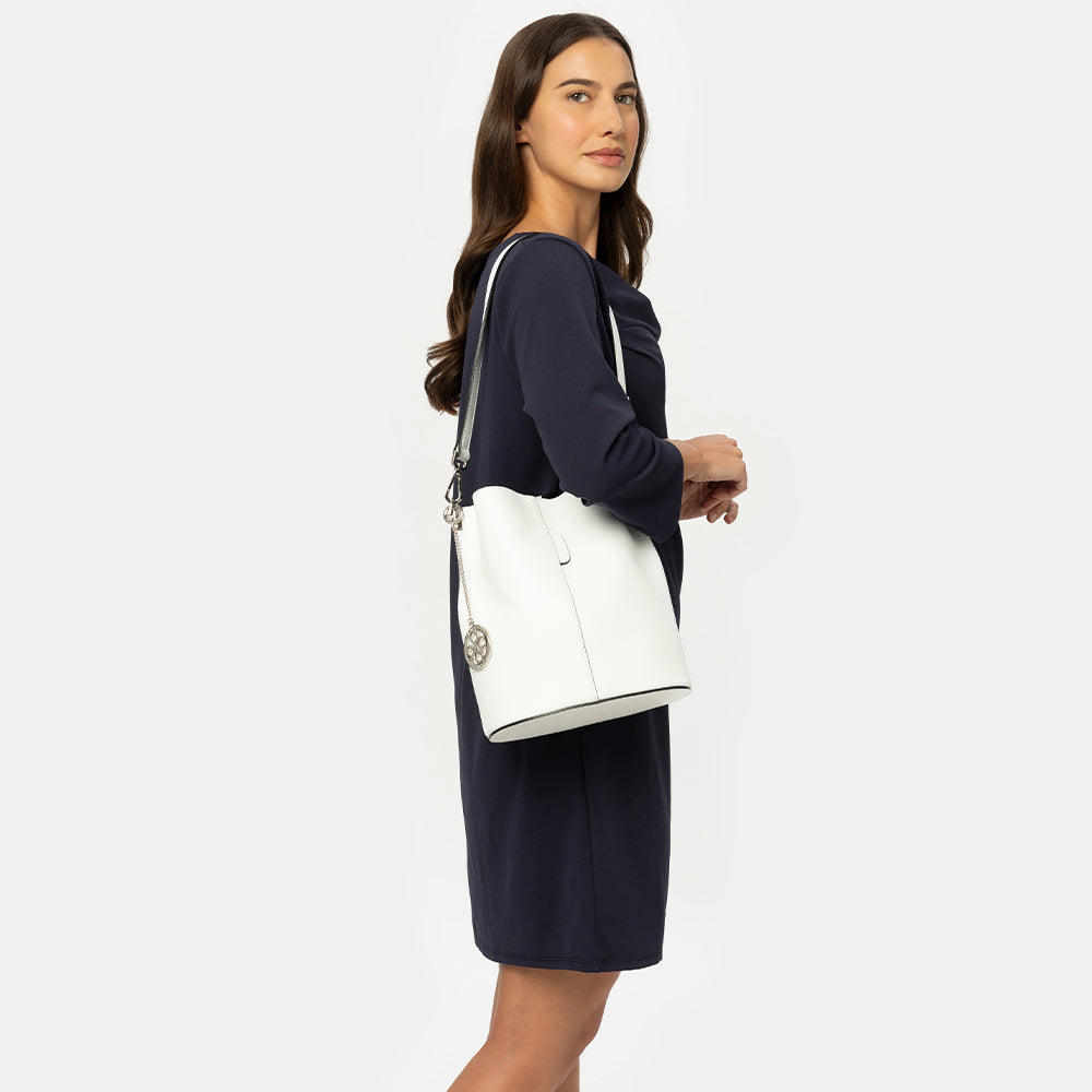 Borsa Secchiello con Tracolla VIAVERDI in Pelle Avorio Made in Italy linea Capalbio