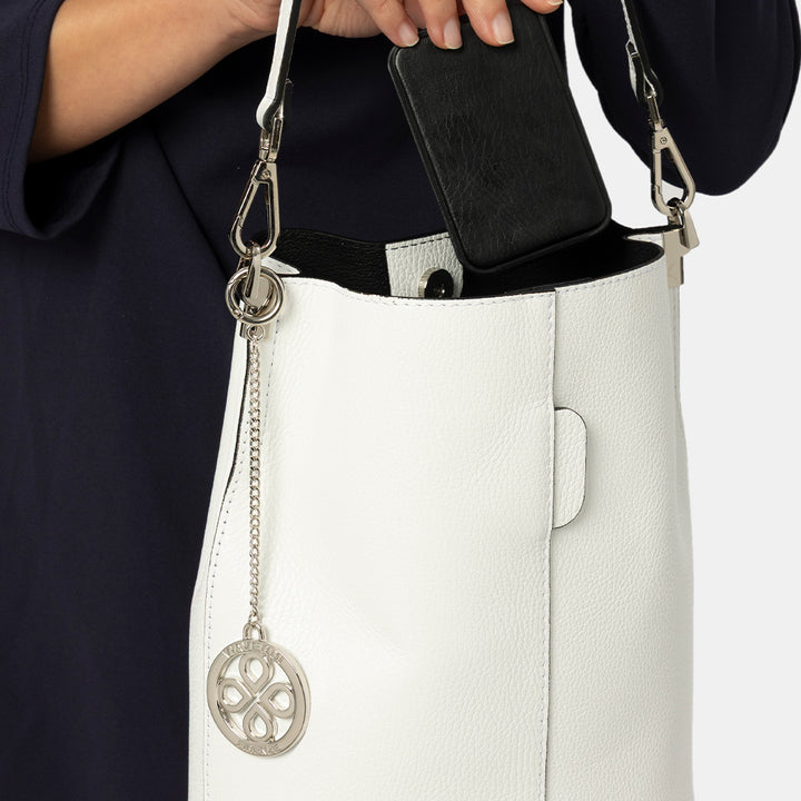 Beuteltasche mit Schultergurt VIAVERDI aus Zuckerpapierleder Made in Italy Capalbio-Linie