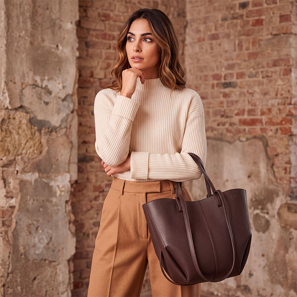 Handbag ViaVerdi Double Handle Hand & Shoulder in Dark Brown Leather Made in Italy – Line Capalbio