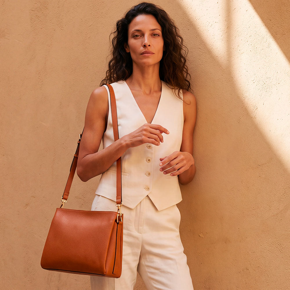 Borsa a Spalla in Pelle Taupe VIAVERDI Made in Italy linea Monteriggioni