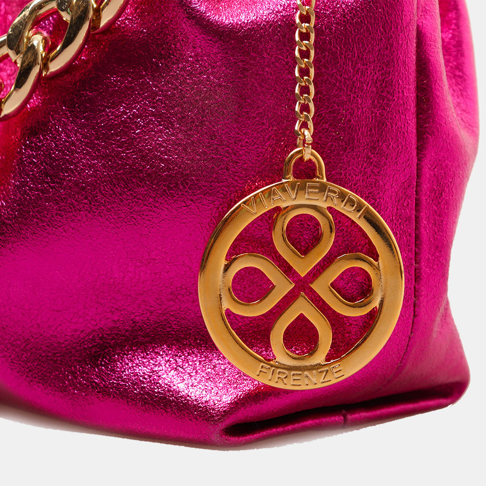 Borsa Hobo a Spalla con Catena VIAVERDI in Pelle Fucsia Metallizzato Made in Italy linea Monteriggioni