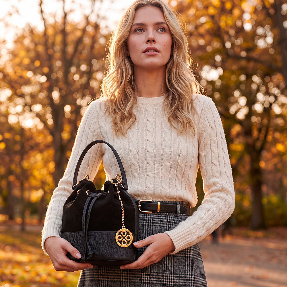 VIAVERDI Women's Bucket Bag in Black Suede and Leather, Made in Italy, Cortona Line