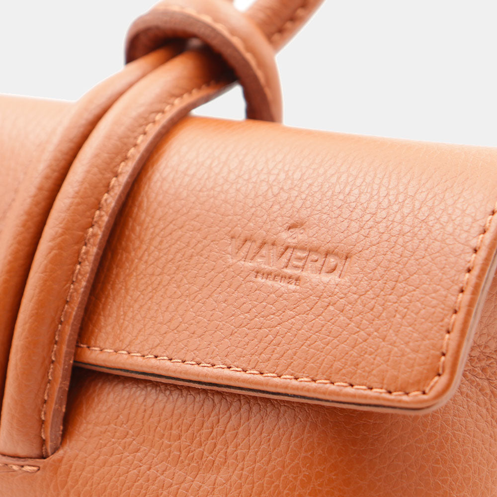 Borsa Clutch a Mano con Tracolla VIAVERDI in Pelle color Cuoio Made in Italy linea Castiglione