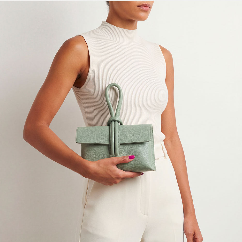 Borsa Clutch a Mano con Tracolla VIAVERDI in Pelle Verde Menta Made in Italy linea Castiglione