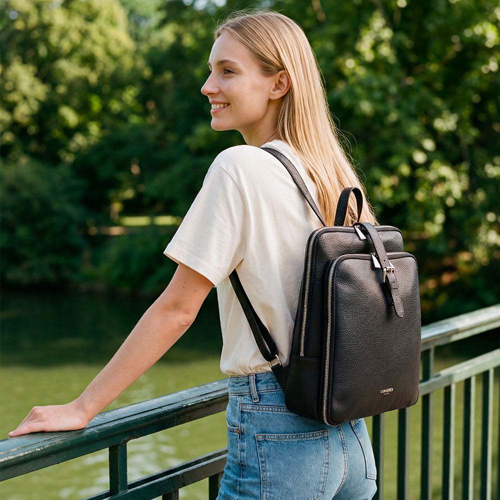 Zaino in Pelle Nera Martellata VIAVERDI Made in Italy