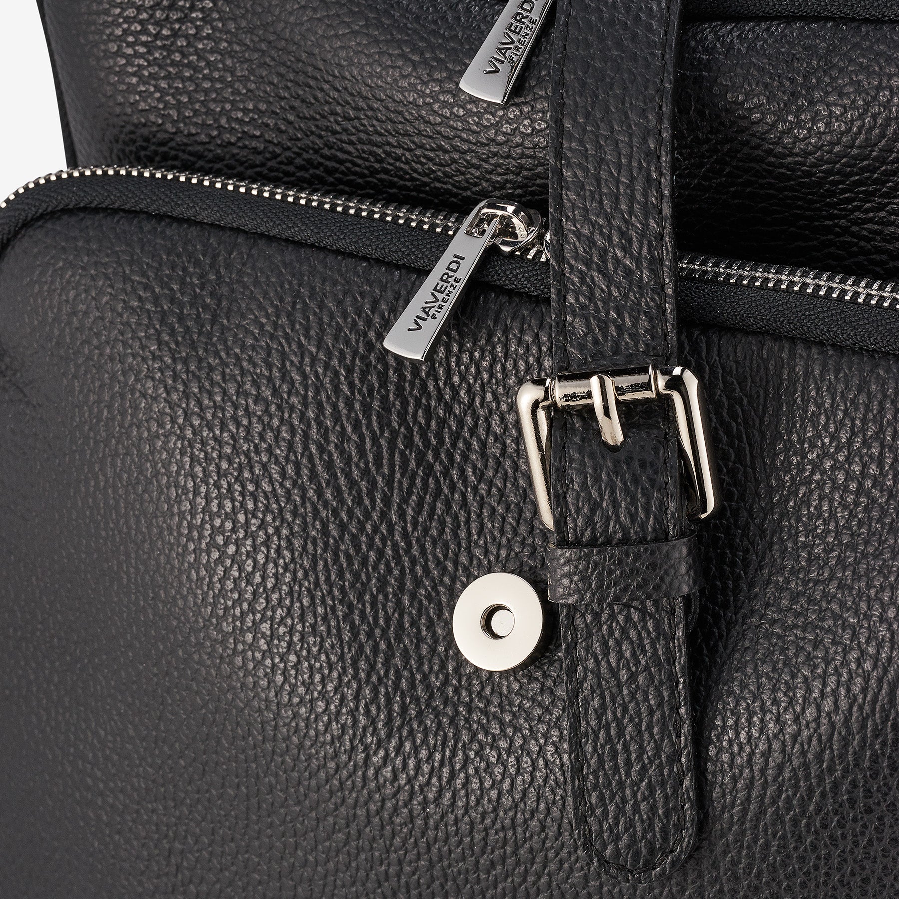 Zaino in Pelle Nera Martellata VIAVERDI Made in Italy