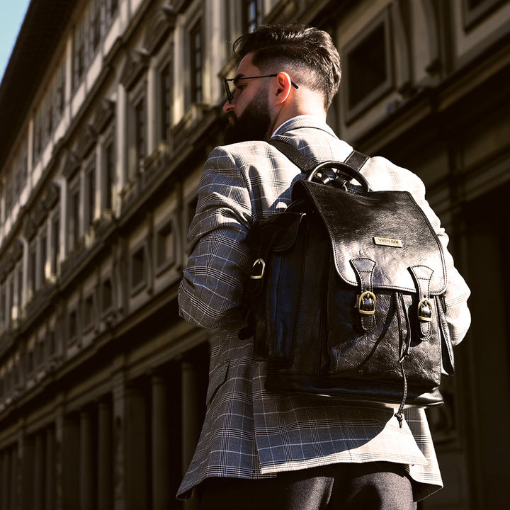 VIAVERDI Black Leather Backpack Made in Italy