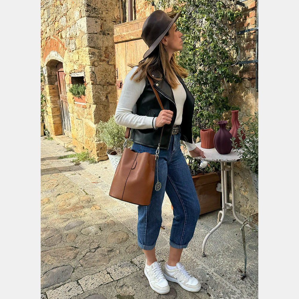 VIAVERDI Blue Leather Bucket Bag with Shoulder Strap Made in Italy Capalbio line