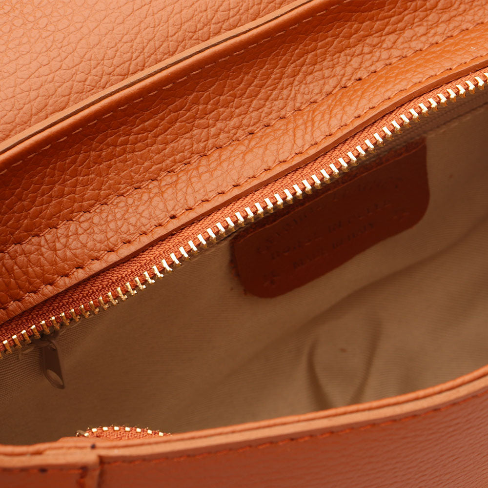 Borsa a Spalla con Tracolla VIAVERDI in Pelle Color Cuoio Made in Italy linea Montalcino