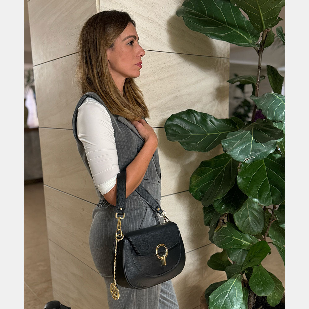 Borsa a Spalla con Tracolla VIAVERDI in Pelle Nera Made in Italy linea Montalcino