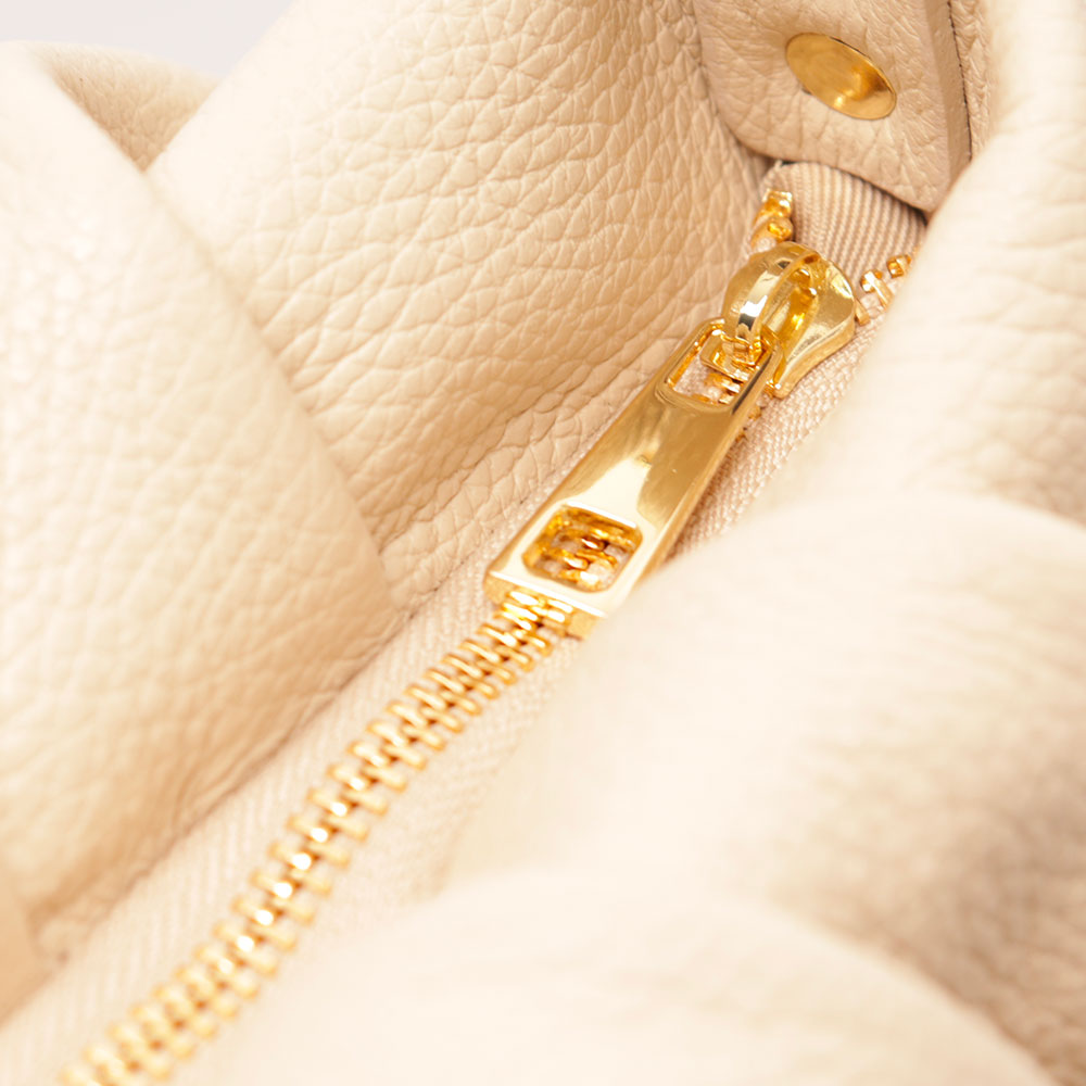 Borsa Hobo a Spalla con Catena VIAVERDI in Pelle Beige Made in Italy linea Monteriggioni