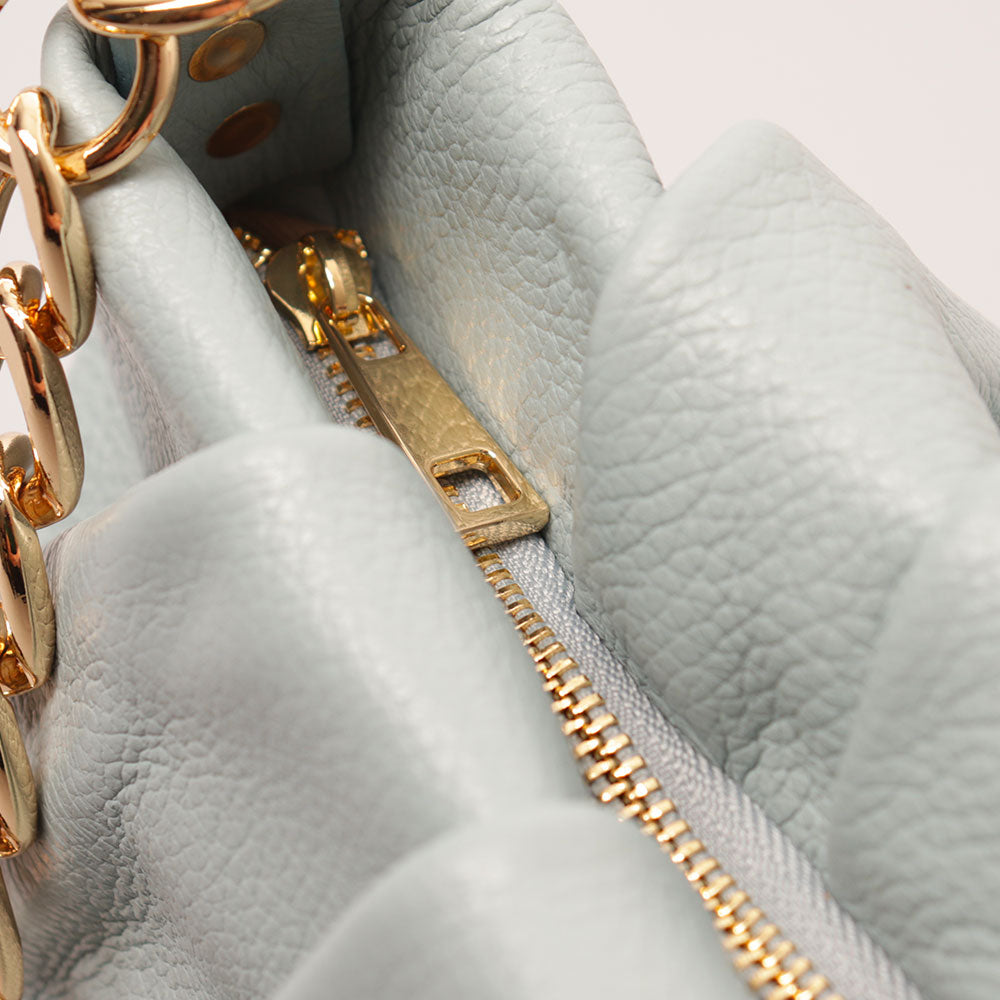 Borsa Hobo a Spalla con Catena VIAVERDI in Pelle Celeste Made in Italy linea Monteriggioni