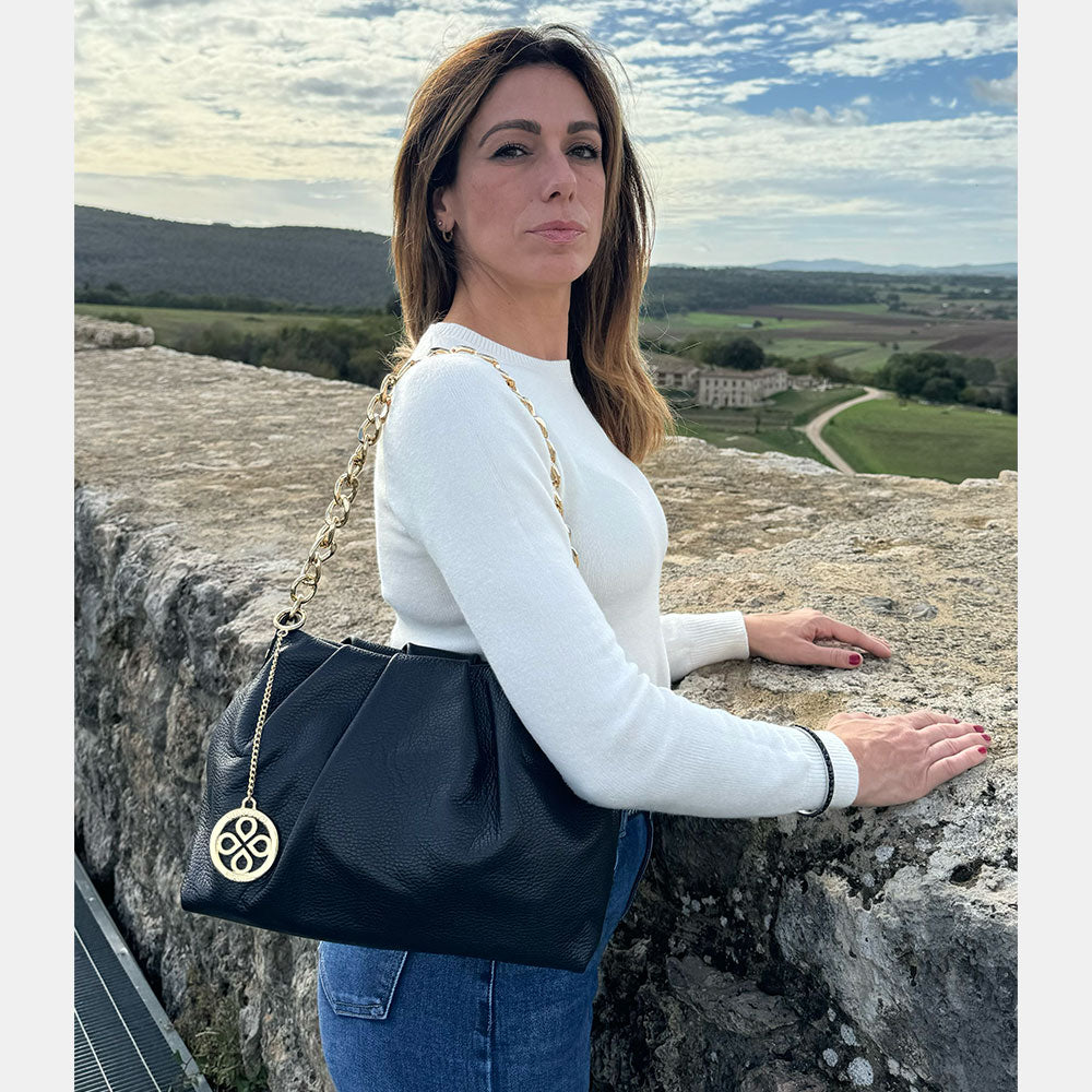 Borsa Hobo a Spalla con Catena VIAVERDI in Pelle Nera Made in Italy linea Monteriggioni