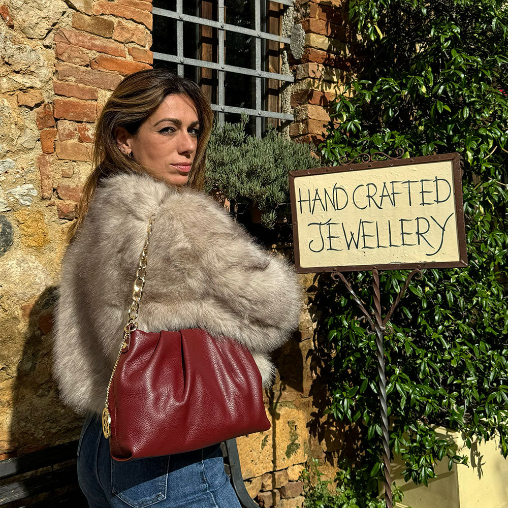 Borsa Hobo a Spalla con Catena VIAVERDI in Pelle Bordeaux Made in Italy linea Monteriggioni