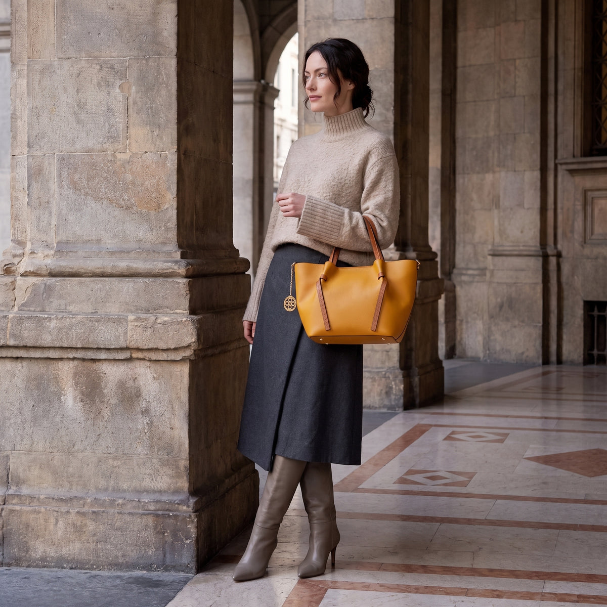 Borsa a Mano con Tracolla VIAVERDI in Pelle Senape e Marrone Made in Italy linea Certaldo