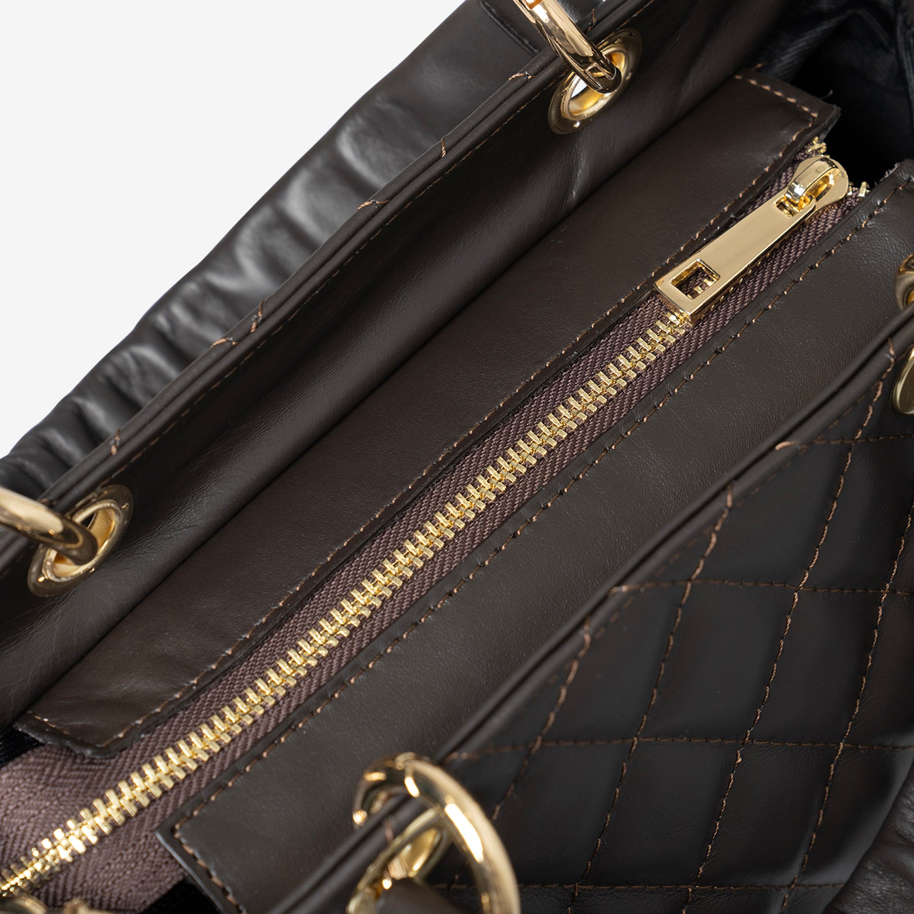 Borsa a Mano con Tracolla VIAVERDI in Pelle Marrone Scuro Matelassè Made in Italy linea Saturnia