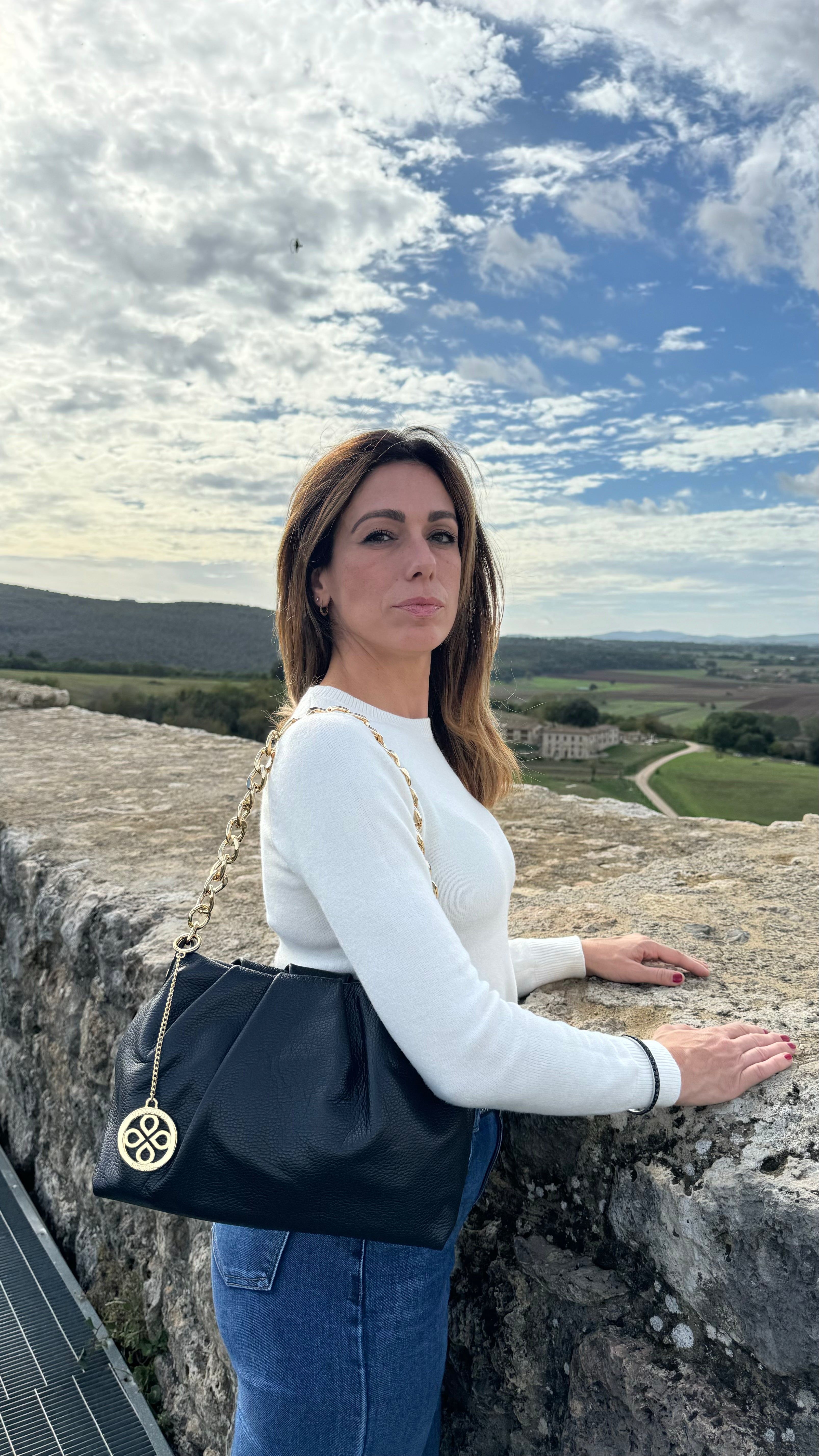 Borsa Hobo a Spalla con Catena VIAVERDI in Pelle Rosa Antico Made in Italy linea Monteriggioni