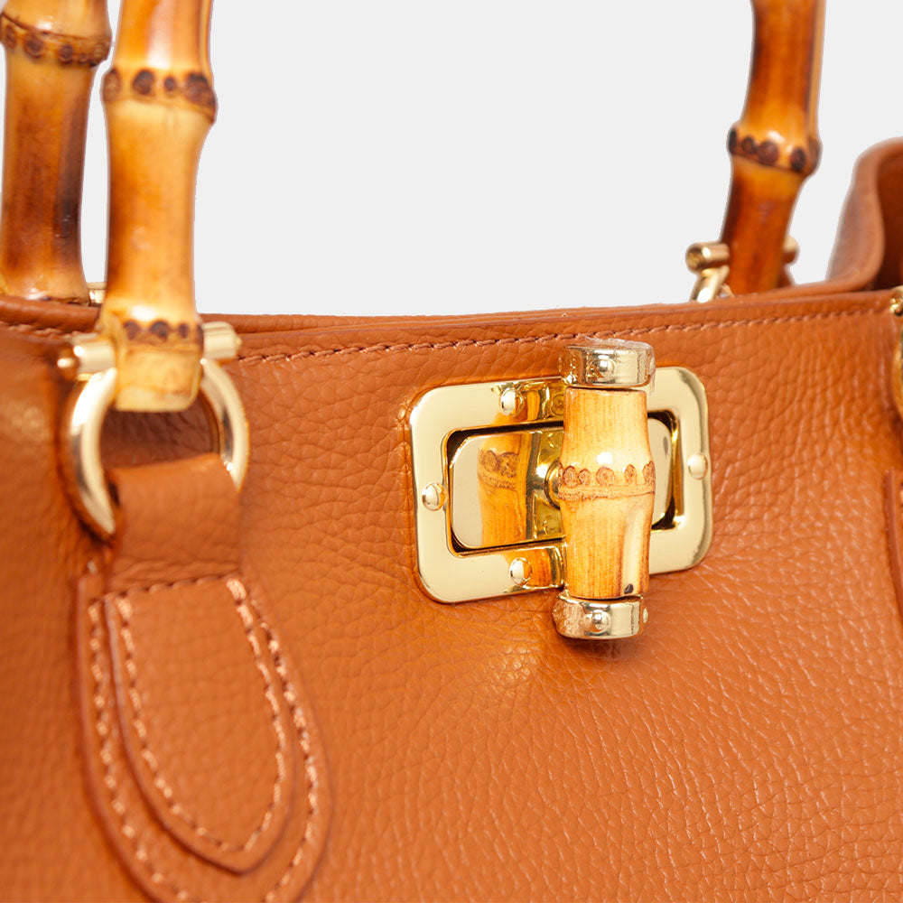 Borsa Grande VIAVERDI in Pelle color Cuoio Made in Italy linea Volterra