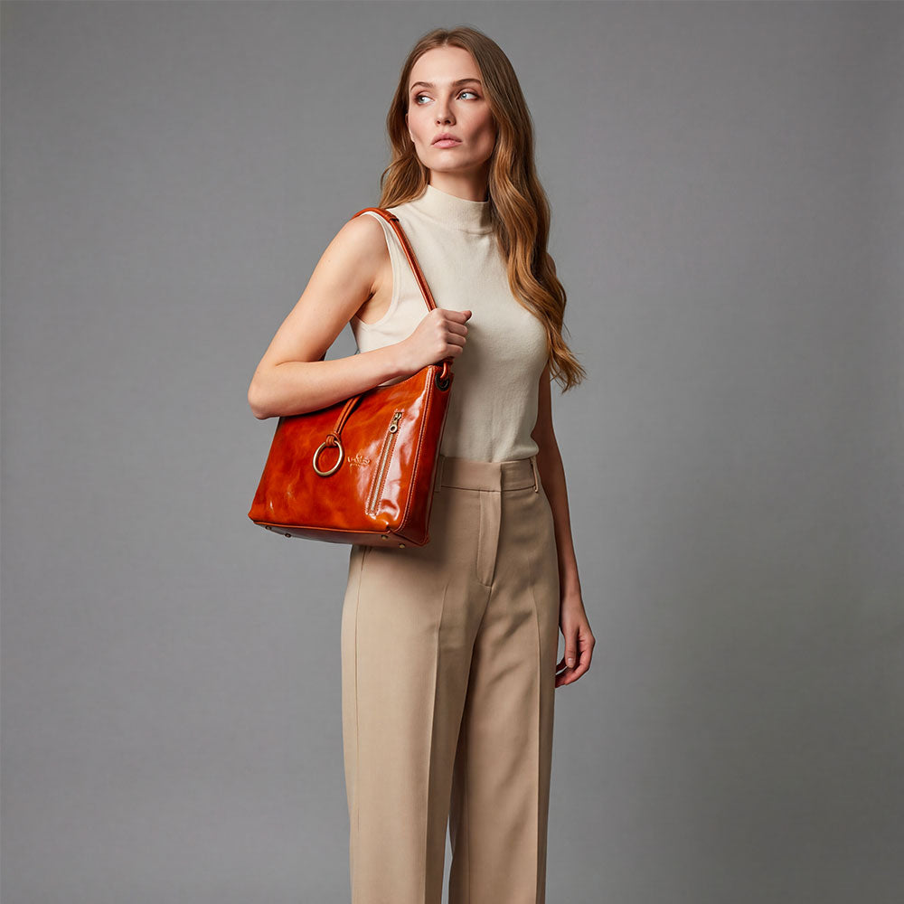 Borsa Hobo a Spalla VIAVERDI in Pelle Color Cuoio Made in Italy linea Firenze