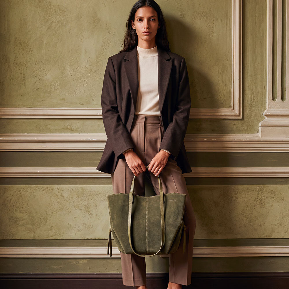 Bolso de doble asa de mano y hombro de ante verde ViaVerdi, Made in Italy – línea Capalbio