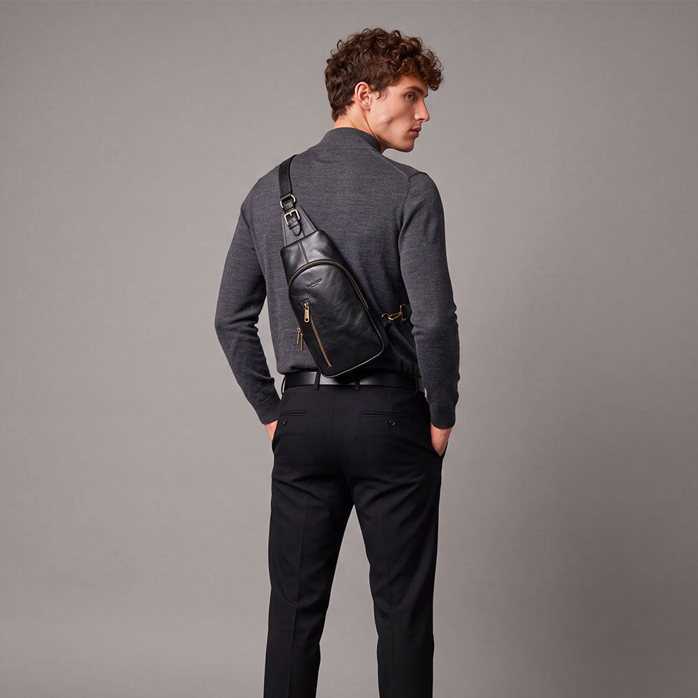 Mochila de un hombro de piel negra ViaVerdi, Made in Italy – línea Firenze