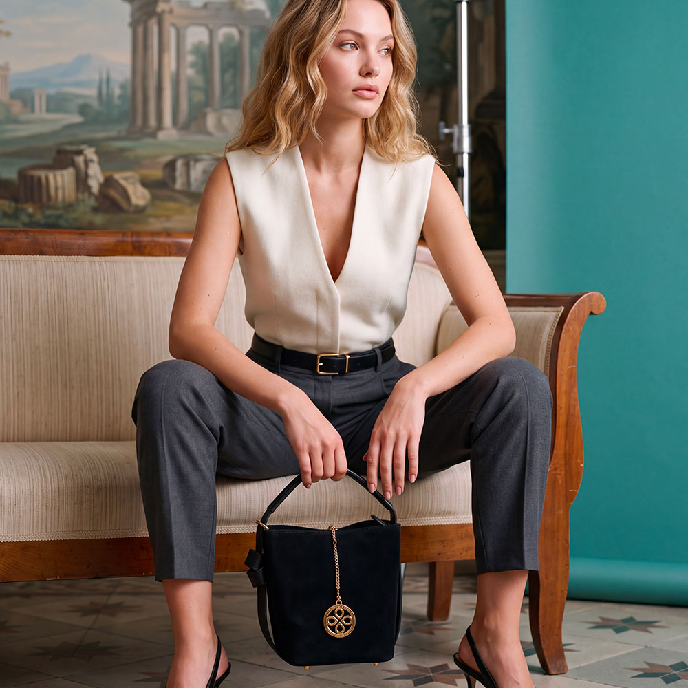 Borsa Secchiello con Pochette VIAVERDI in Camoscio e Pelle Nera Made in Italy linea Pienza