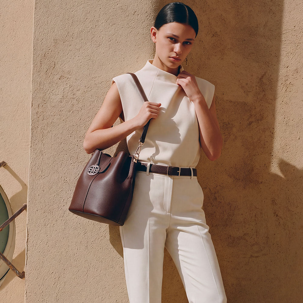 Bucket Bag with Shoulder Strap by VIAVERDI in Dark Brown Leather, Made in Italy, Capalbio line.