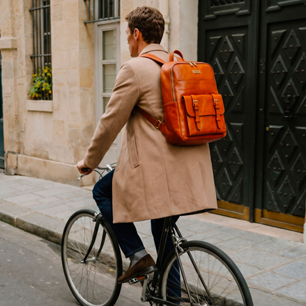 Mochila de piel color cuero ViaVerdi, Made in Italy – portátil de 15,6" – línea Firenze