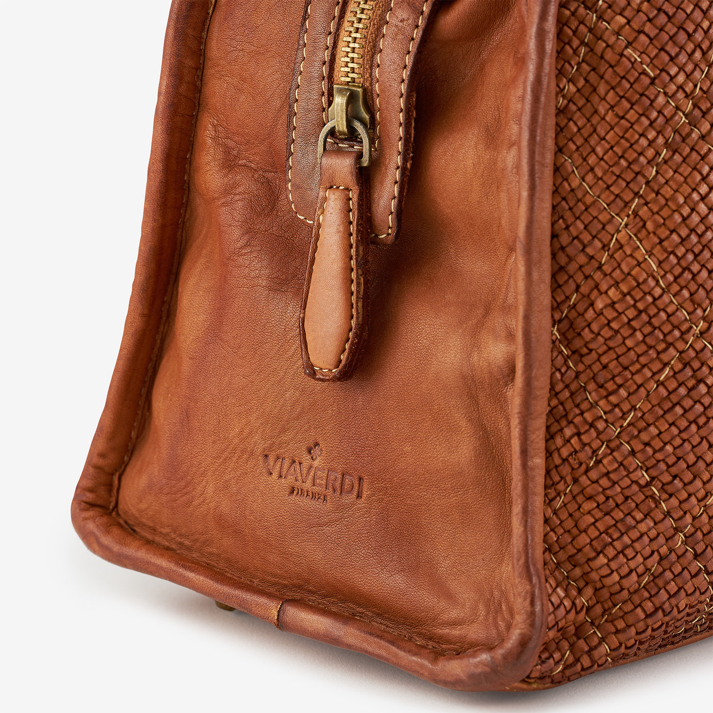 VIAVERDI Hide Intrecciato Leather Handle Bag Made in Italy 